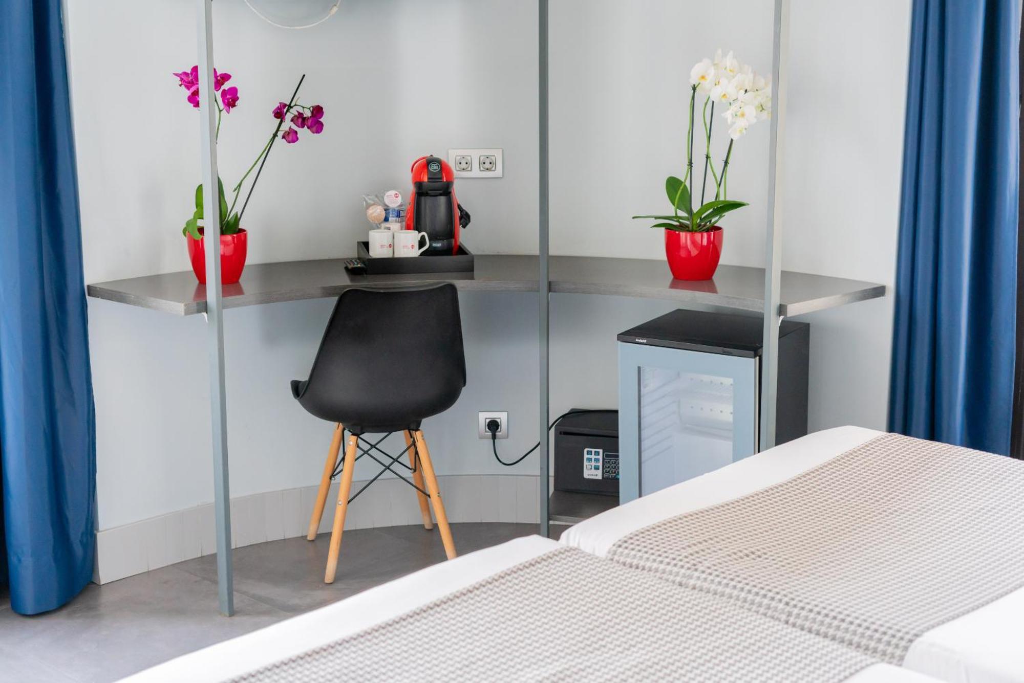 Hostal Carmen-Gran Via Мадрид Екстериор снимка