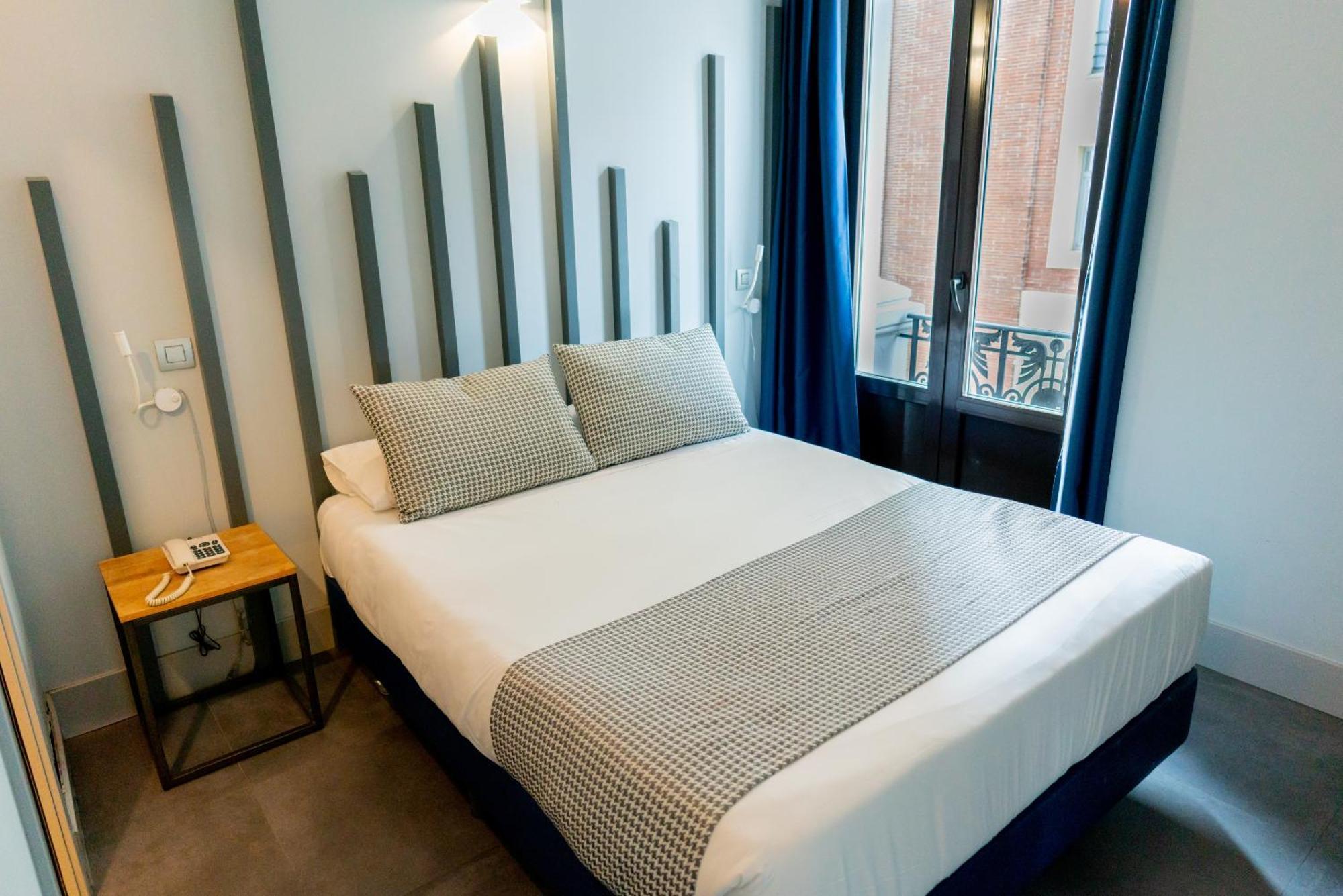 Hostal Carmen-Gran Via Мадрид Екстериор снимка